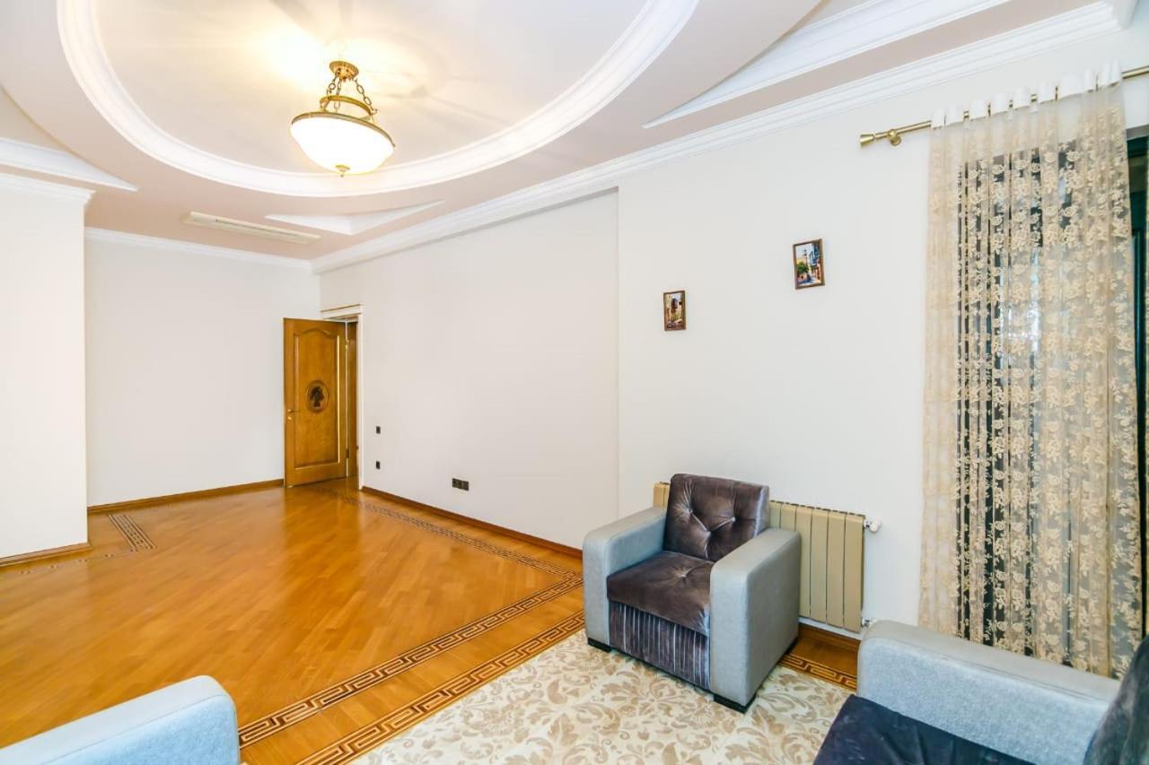 Apartment On Shahin Bakoe Buitenkant foto